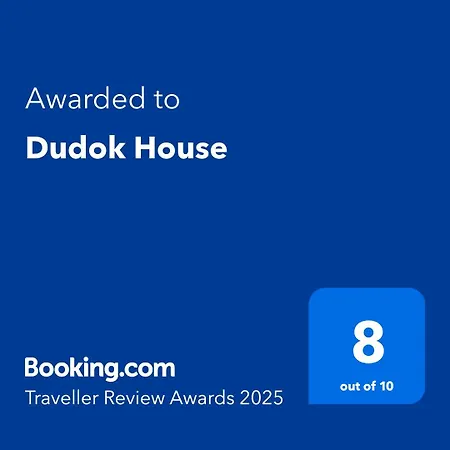 Dudok House Aparthotel *