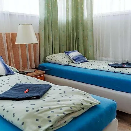 Dudok House Aparthotel *